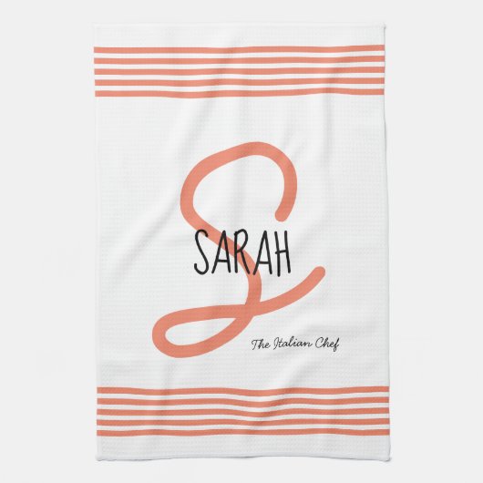 Moderne Koraal Elegante Monogram Hostess Theedoek (Verticaal)