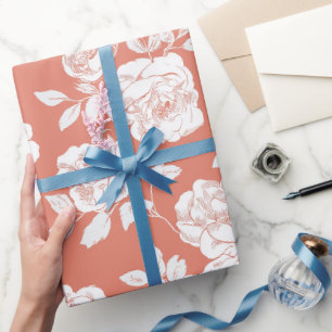 Moderne Koraal Roze Witte Bloem Motief Cadeaupapier