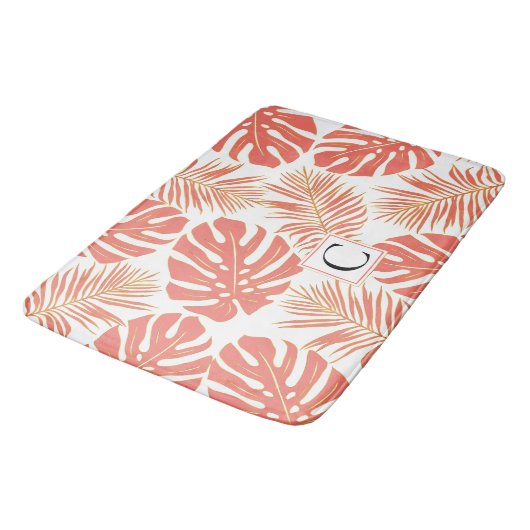 Moderne koraalbladeren en monogram tropisch badmat (Gekanteld)