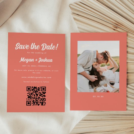 Moderne Koraalroze QR-code Trouwen Save The Date
