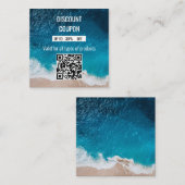 Moderne kortingscoupon met oceaanthema met QR-code Kortingskaartje (Voorkant / Achterkant)