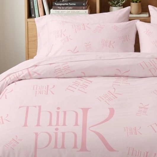 Moderne, Krachtige 'Think Pink Freak'-Typografie Kussensloop