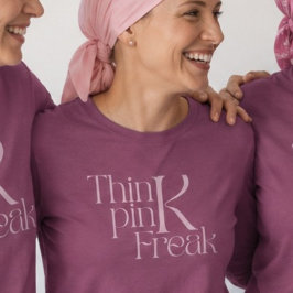 Moderne Krachtige 'Think Pink Freak' Typografie Tri-Blend Shirt