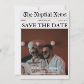 Moderne  krant Fun-Style foto bruiloft Save The Date (Voorkant)