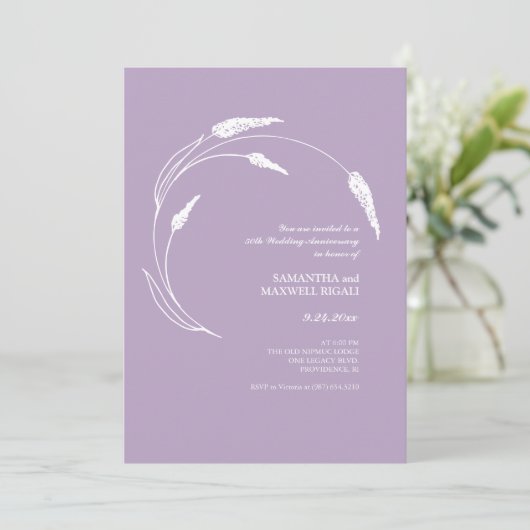 Moderne Lavendel 50e bruiloft Jubileum nodigt uit Kaart (Staand voorkant)