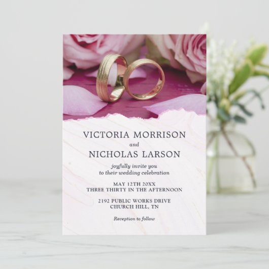 Moderne legante ringen met Rozen Paarse bruiloft Kaart (Staand voorkant)