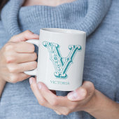 Moderne letter V Monogram Naam Koffie Mok