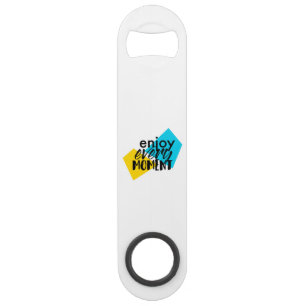 Moderne, leuke grafische vormgeving "Geniet van el Speed Flessenopener
