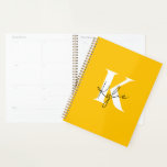 Moderne Levendige Gepersonaliseerde Naam Monogram  Planner<br><div class="desc">Blijf georganiseerd in stijl met deze Modern Vibrant Personalized Planner, met een gedurfd, energiek kleurenpalet en een slank, minimalistisch naam- of monogram-ontwerp. Of je nu je werk, school, doelen of het dagelijks leven beheert, deze planner brengt kleur en duidelijkheid in je routine. Pas het aan met jouw naam of initialen...</div>