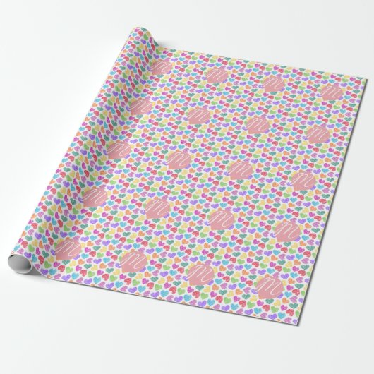Moderne Levendige Regenboog Doodle Harten Monogram Cadeaupapier (Uitgerold)