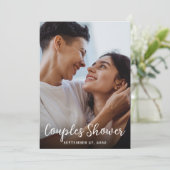 Moderne LGBTQ-koppels babyshower Kaart (Staand voorkant)