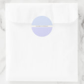 Moderne lichtblauwe en lavendel enveloppeelzegels ronde sticker (Tas)