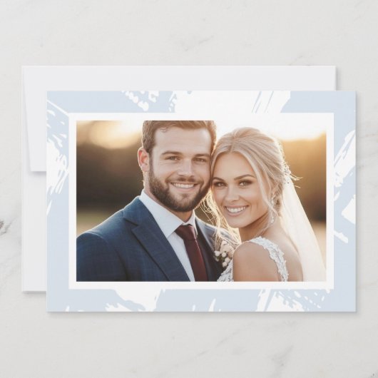 Moderne lichtblauwe rommelige penseelstreken foto  bedankkaart (Achterkant)