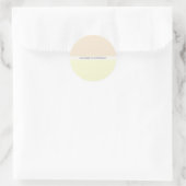 Moderne lichte perzik en gele envelopafsluiters ronde sticker (Tas)