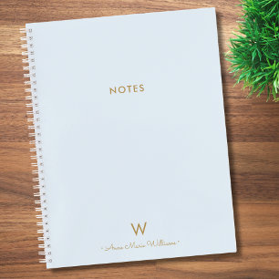 Moderne lichte stoffige blauwe gouden script monog notitieboek