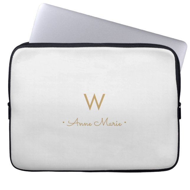 Moderne Lichtgrijze Gouden Script Monogram Laptop Sleeve (Voorkant)