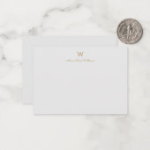 Moderne Lichtgrijze Gouden Script Monogram Notitiekaartje (Voorkant / Achterkant in situ)