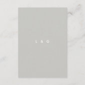 Moderne Lichtgrijze Redactionele All Caps Enclosur Informatiekaartje (Achterkant)