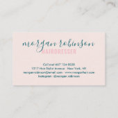 Moderne lichtroze haarstylist script visitekaartje (Achterkant)