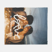 Moderne Liefde Boog Typografie Koppel Aangepaste F Fleece Deken (Voorkant (Horizontaal))