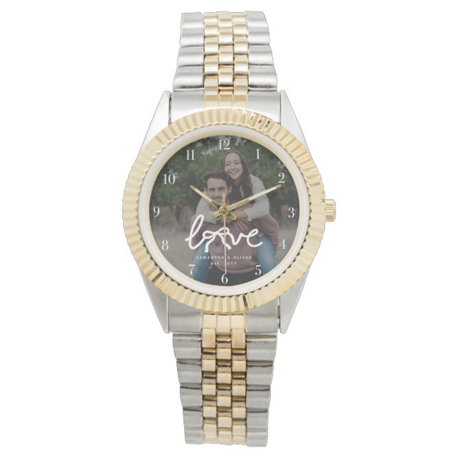 Moderne Liefde Boog Typografie Koppel Aangepaste F Horloge (Voorkant)