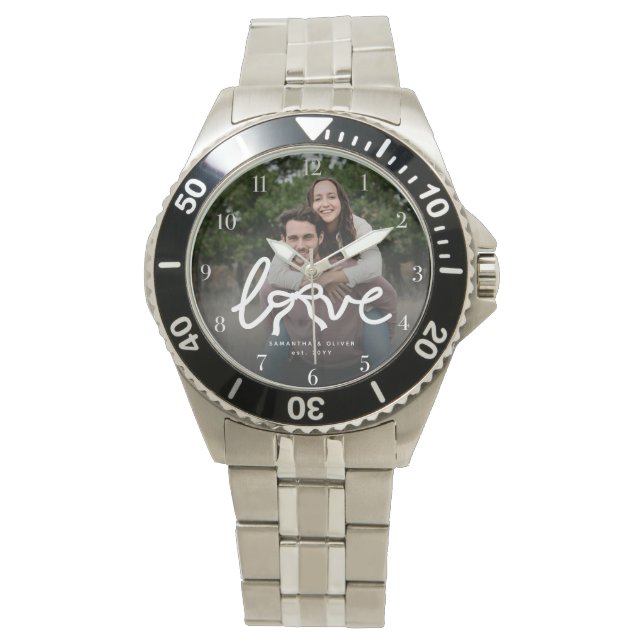 Moderne Liefde Boog Typografie Koppel Aangepaste F Horloge (Voorkant)
