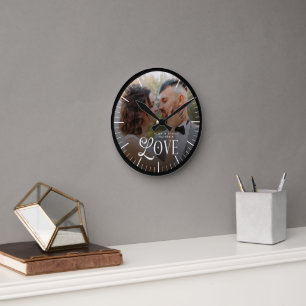 Moderne Liefde Huwelijksfoto Koppels Monogram Ronde Klok