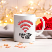 Moderne liefde, verbonden met haar koffiemok