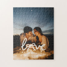 Moderne liefdesboog typografie koppel aangepaste f