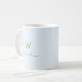 Moderne Light Dusty Blue Gold Script-monogram Koffiemok (Voorkant links)