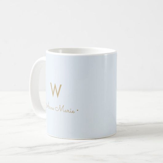 Moderne Light Dusty Blue Gold Script-monogram Koffiemok (Voorkant links)