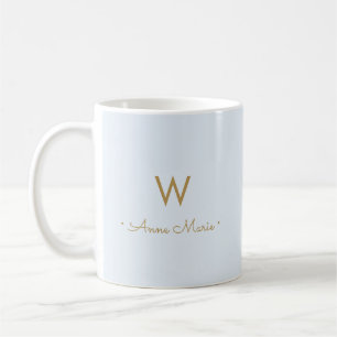 Moderne Light Dusty Blue Gold Script-monogram Koffiemok