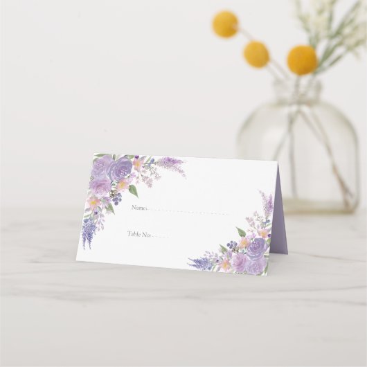 Moderne Lila lavender Mauve Script Floral Wedding Plaatskaartje (Voorkant)
