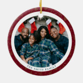 Moderne Lineart kerstboom op rode familie foto Keramisch Ornament (Achterkant)