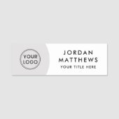 Moderne logo, naam en titel licht grijs en wit naamplaatje (Voorkant)