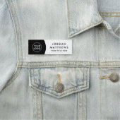 Moderne logo, naam en titel zwarte en witte naam naamplaatje (In situ)