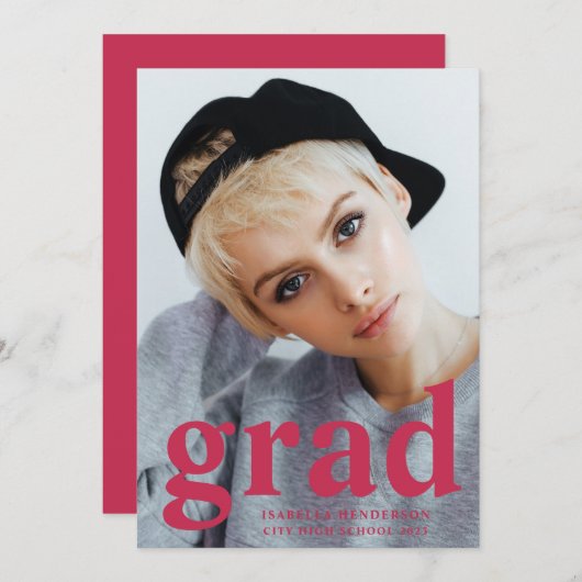Moderne Magenta Typografie Foto Afstuderen Aankondiging (Voorkant / Achterkant)