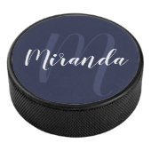 Moderne Manuscript Gepersonaliseerd Monogram en Na Hockey Puck (3/4)