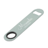 Moderne Manuscript Gepersonaliseerde Bridesmaid Speed Flessenopener (Voorkant Gekanteld)
