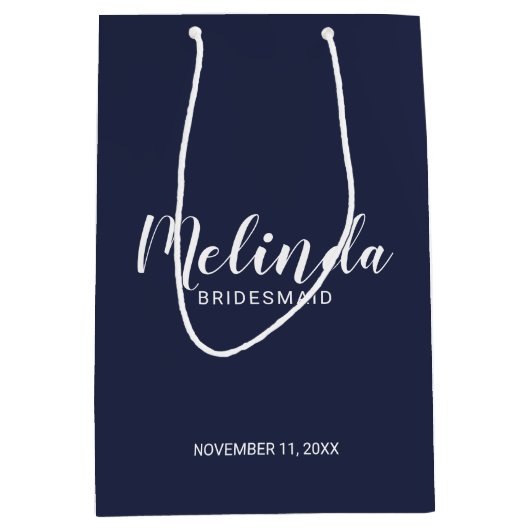 Moderne Manuscript Navy Blue Personalized Bridesma Medium Cadeauzakje (Voorkant)