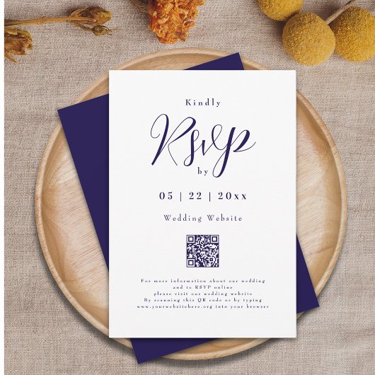 Moderne Marine Blauw Elegant Script Trouwdetails RSVP Kaartje