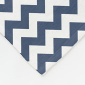 Moderne Marine Blauw en Witte Chevron Zigzag Fleece Deken (Hoek)