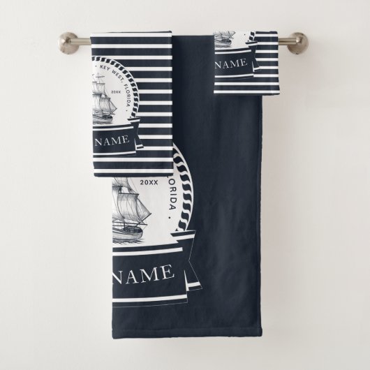 Moderne Marine Blauw Nautische Gepersonaliseerde B Bad Handdoek (Insitu)