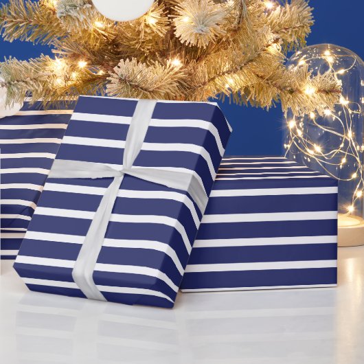 Moderne marineblauw en witte strepen elegante chic cadeaupapier (Feestdagen)