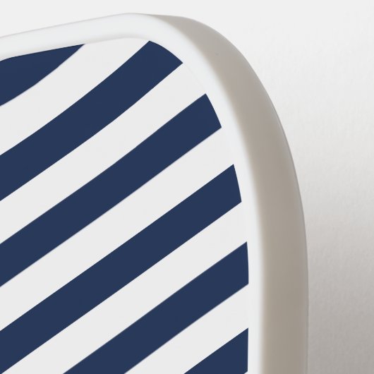 Moderne marineblauw gestreepte aangepaste naam pickleball paddle (Links Detail)