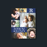 Moderne marineblauw kleurenblokfamilie foto-collag canvas afdruk<br><div class="desc">Modern Navy Blue Color Block Family 6 Fotocollage - met gepersonaliseerde familienaam, jaar en initiaal letter, allemaal gerangschikt in een elegante rasterindeling. Dit moderne en strakke ontwerp toont 6 van uw eigen afbeeldingen prachtig. Verkrijgbaar in verschillende kleuren om elk kamerdecor aan te passen. Maakt een geweldig vakantieaandenken cadeau voor grootouders,...</div>