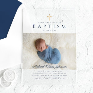 Moderne marineblauw Religieuze Kruisjongen Baptism Acryl Uitnodigingen