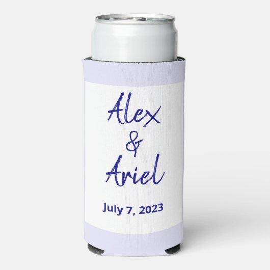 Moderne marineblauw, wit en lavender bruiloft seltzer blikjeskoeler (Seltzer Achterkant)