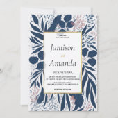 Moderne marineblauwe stoffige roze bloemige bruilo kaart (Voorkant)