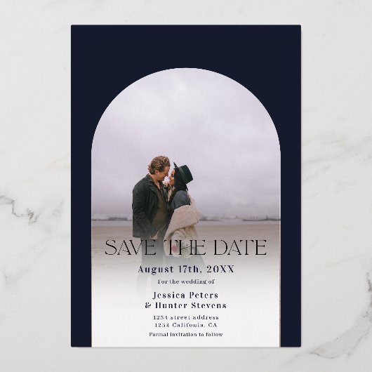 Moderne marineboog 4 foto's bruiloft met de datum folie uitnodiging (Achterkant)